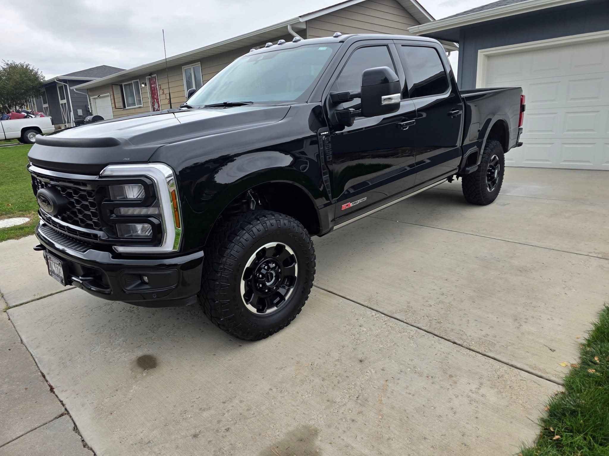 Polishing vehicle paint during paint correction